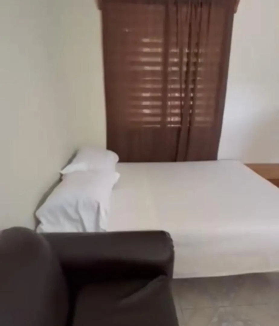 Andre'S Guest House Νεγκρίλ