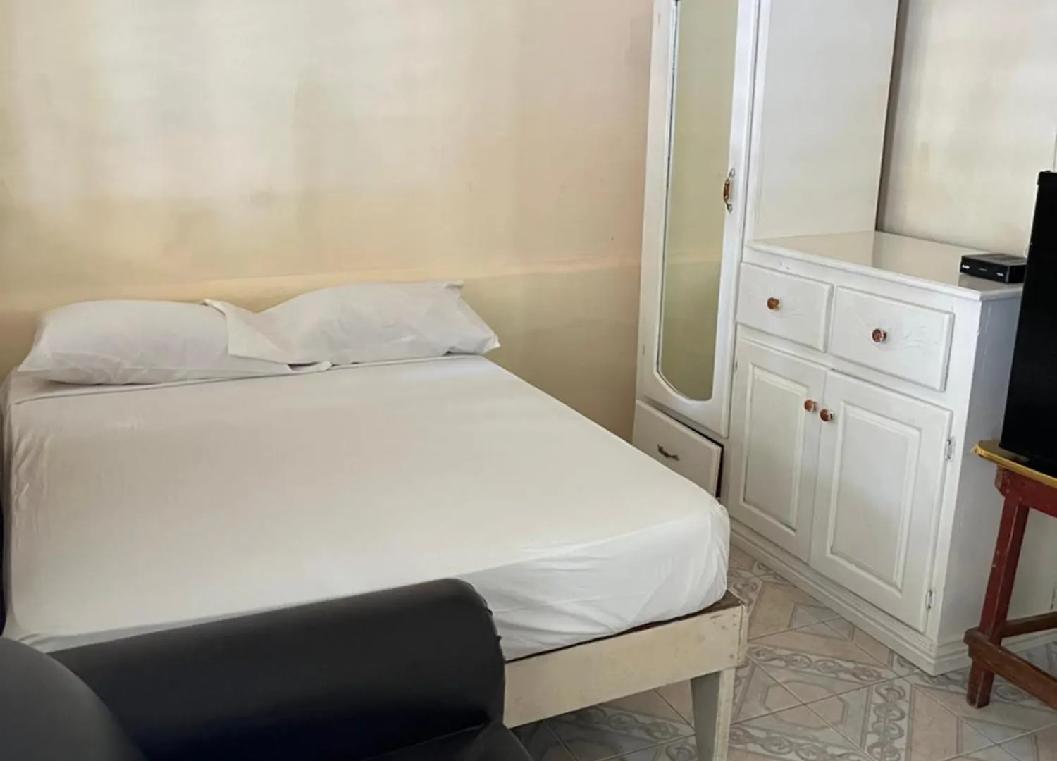 Andre'S Guest House Νεγκρίλ